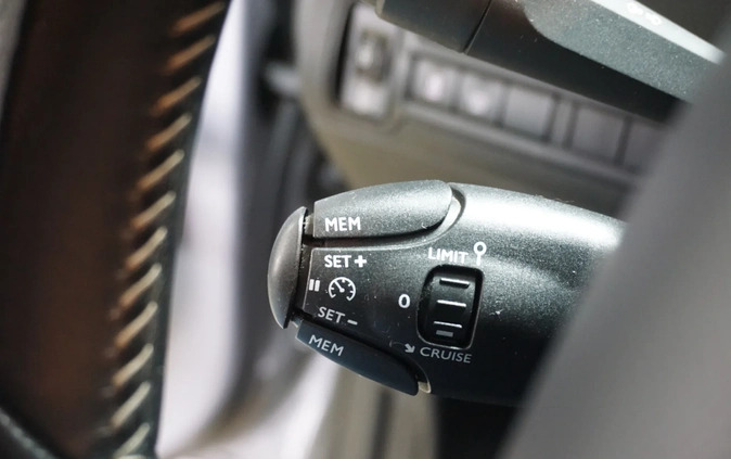 Peugeot 308 cena 33900 przebieg: 209000, rok produkcji 2017 z Miasteczko Śląskie małe 781